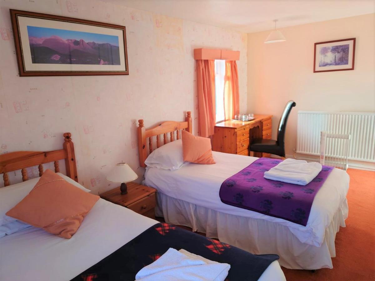 Homestay Forsinard Suites *